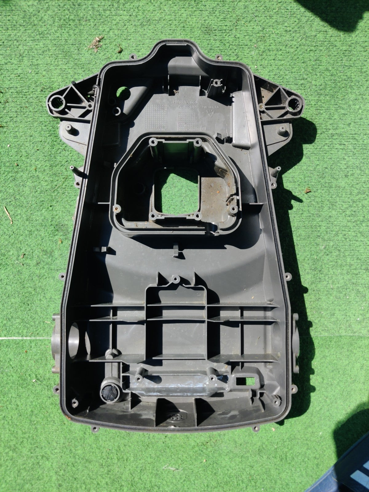 Husqvarna Automover 310 Unteres Gehäuse Chassis Bottom