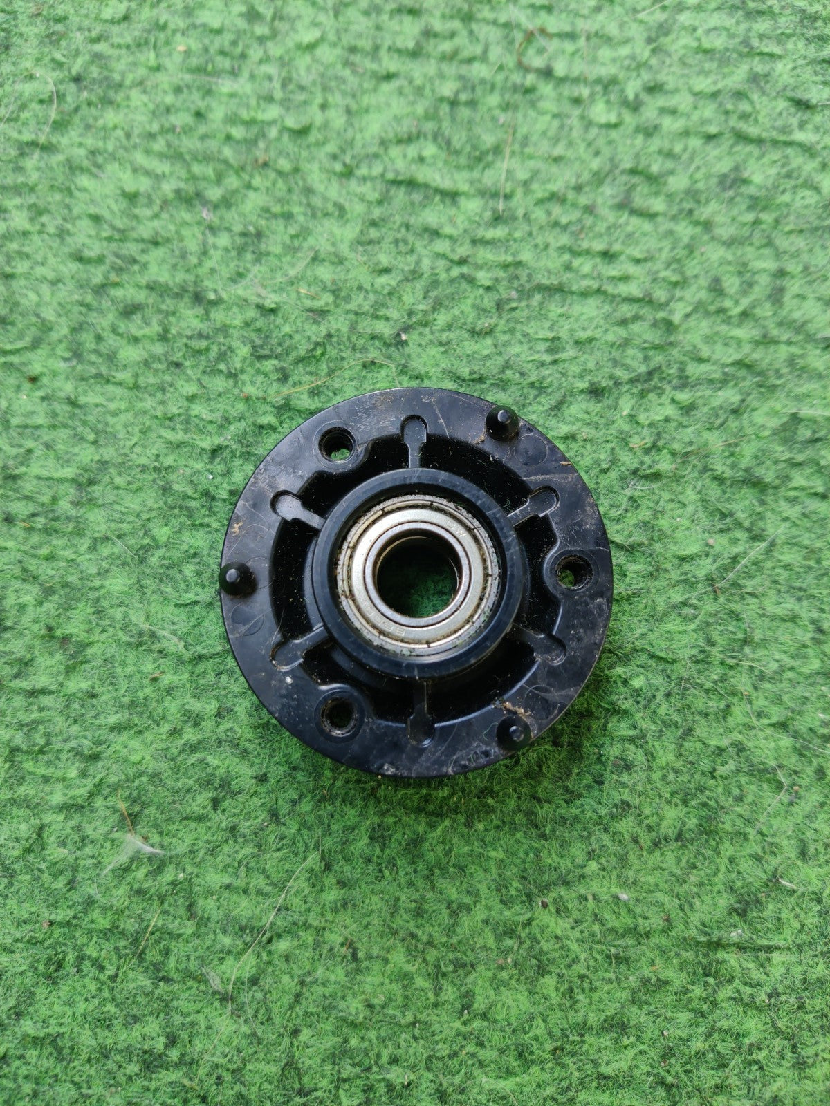 Lagergehäuse für Husqvarna 588421702 588421701 585573301 Automower 105 305 310