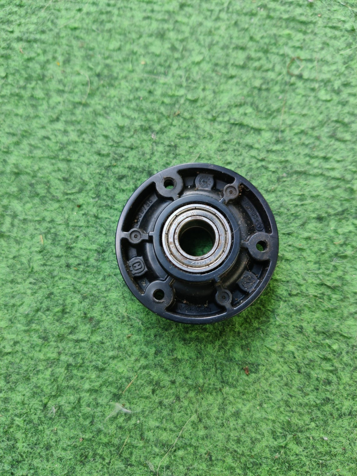 Lagergehäuse für Husqvarna 588421702 588421701 585573301 Automower 105 305 310