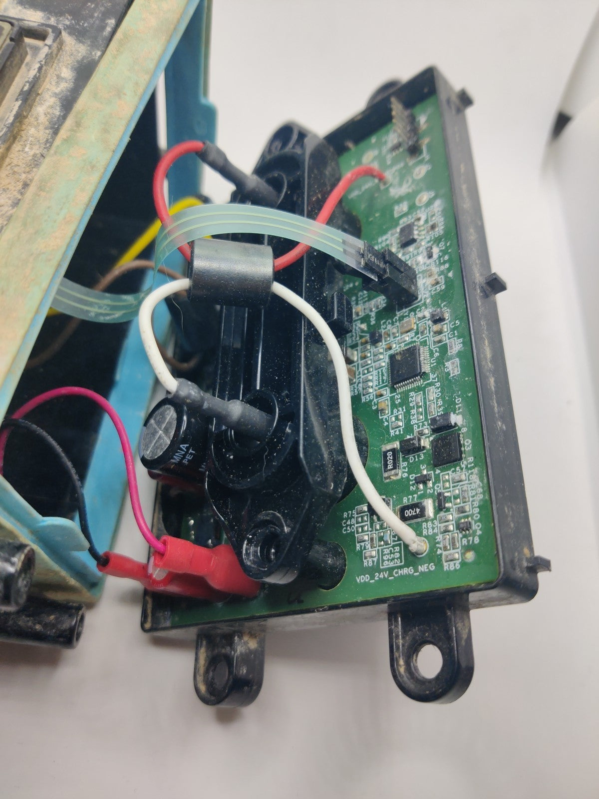 Bosch Indego Mähroboter Ladestation Elektronikeinheit Mit Platine Defekt